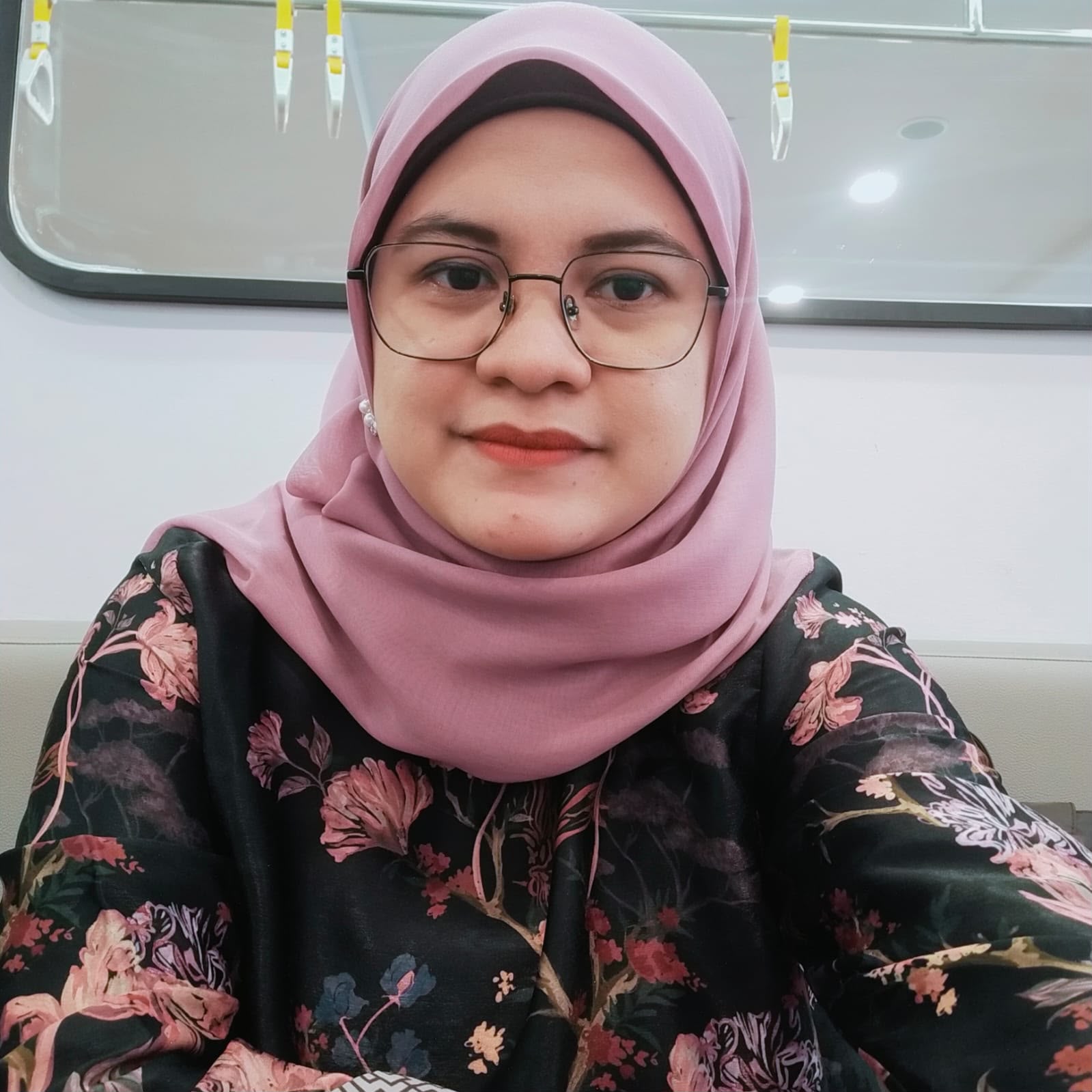 Winy Utari, S.E.